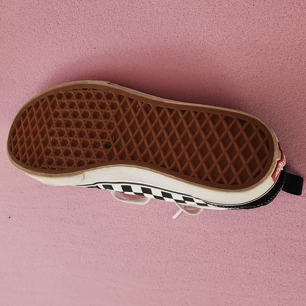 Vans - Picture 2 of 3